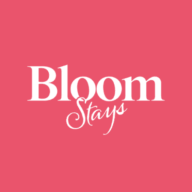 Bloom Stays logo