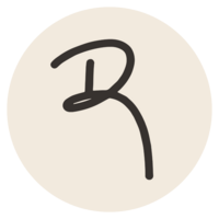 Travel With Raelinn, LLC logo