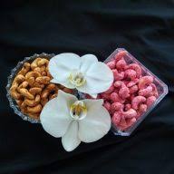 Miss Nang Treats logo