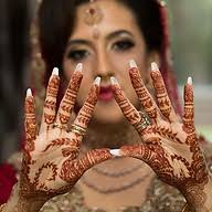 Henna By IQ logo